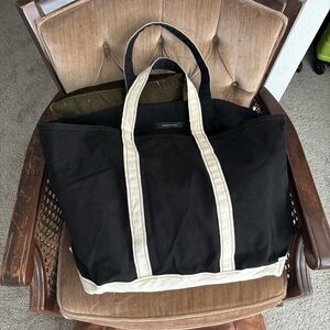UO Canvas Tote Bag